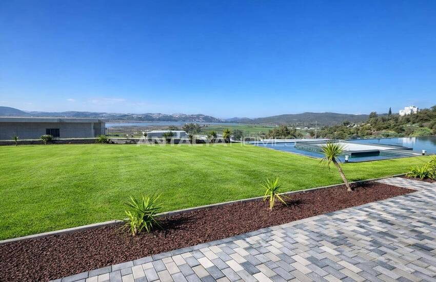 شقة بإطلالة على البحيرة في بودروم 11