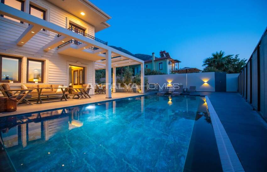 Виллы с частными бассейнами в 10 минутах от пляжа в Фетхие 3