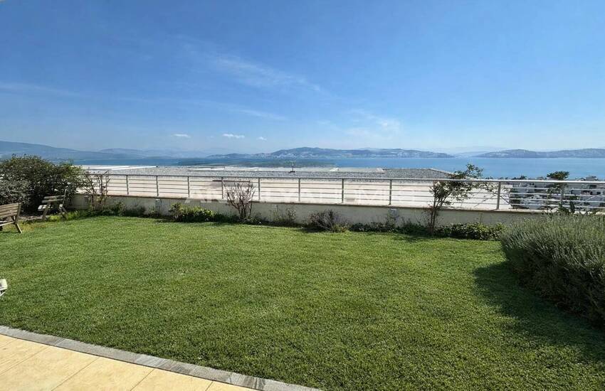 Muğla Milas’ta Havuzlu Sitede Deniz Manzaralı Dubleks Daire 11