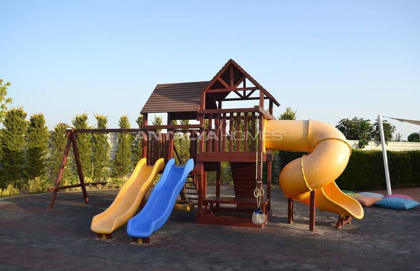 Muğla Milas’ta Havuzlu Sitede Deniz Manzaralı Dubleks Daire 6