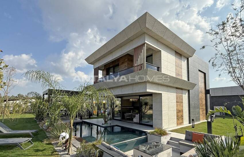 Muğla Milas'ta Özel Koy Kullanımlı Deniz Manzaralı Villalar 2