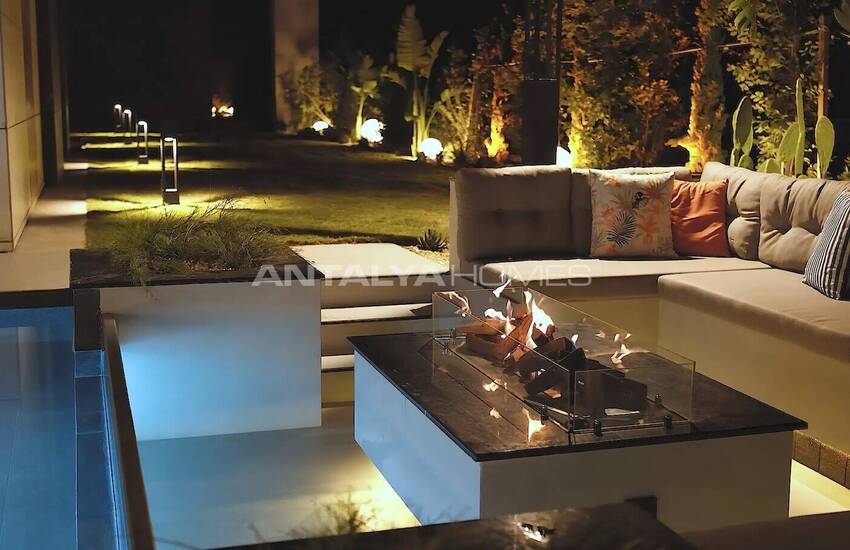 Muğla Milas'ta Özel Koy Kullanımlı Deniz Manzaralı Villalar 6