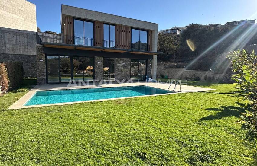 Виллы с частным бассейном рядом с пляжем в Бодруме, Гюмюшлюк 1