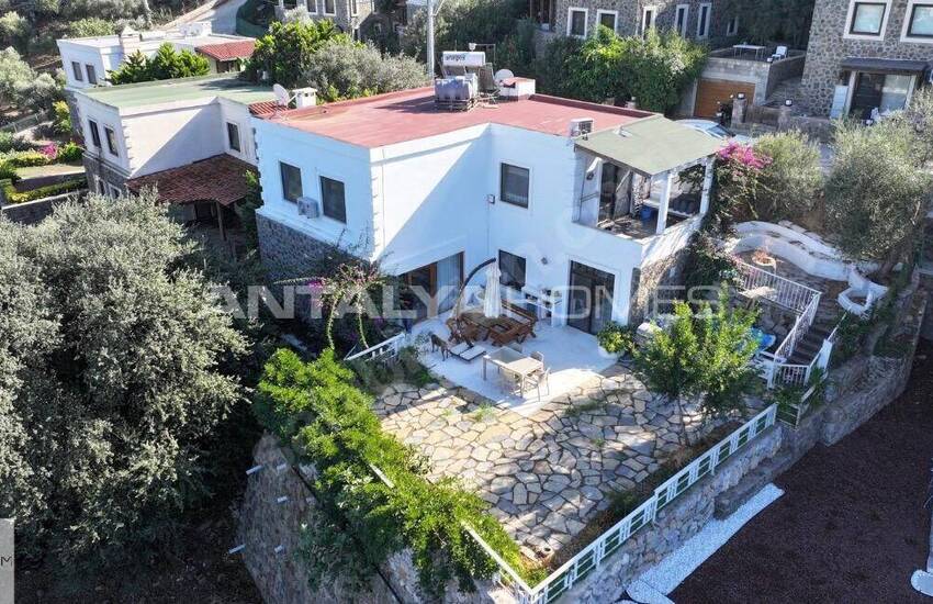 Sea-view Villa Near the Marina in Bodrum Yalıkavak