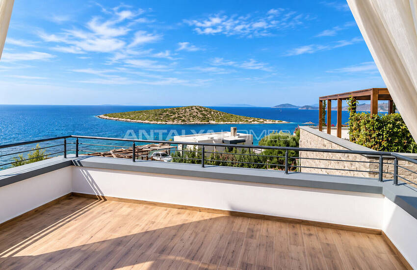 Detached Villas for Sale with Sea Views in Bodrum Muğla 17