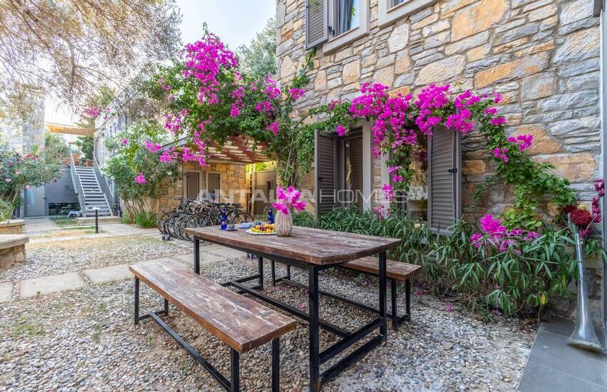 1-bedroom Flat with a Private Garden in Bodrum Bitez 1