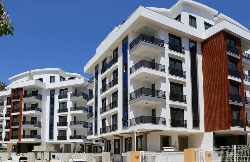 Mountain View Apartments in Konyaaltı 1.5 Km to the Beach 1
