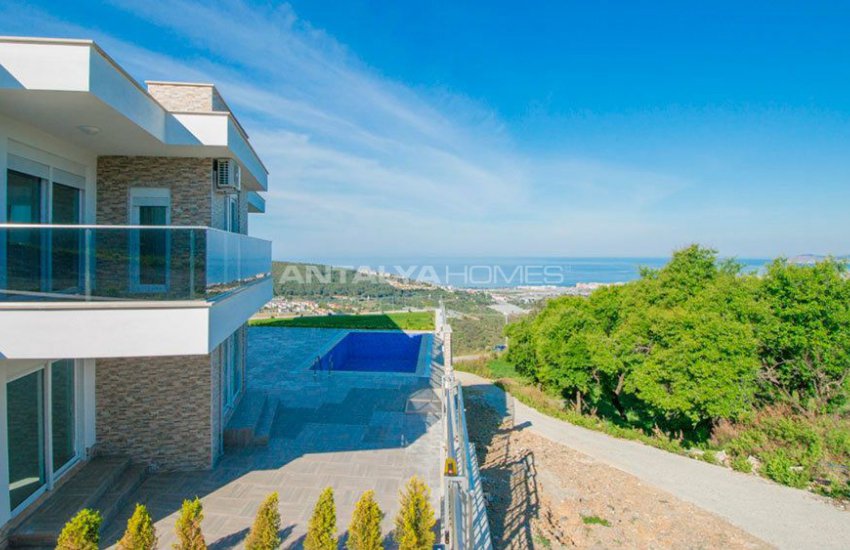 Luxury Detached Villa in Alanya with Sea View 4
