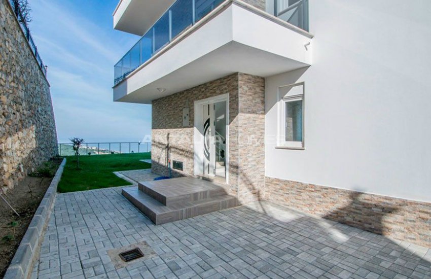 Luxury Detached Villa in Alanya with Sea View 6