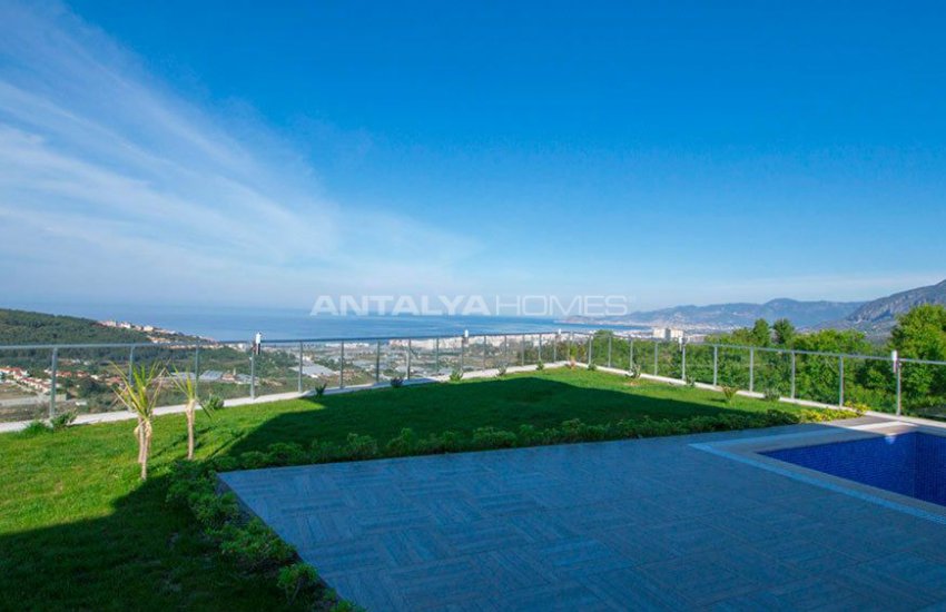 Luxury Detached Villa in Alanya with Sea View 9