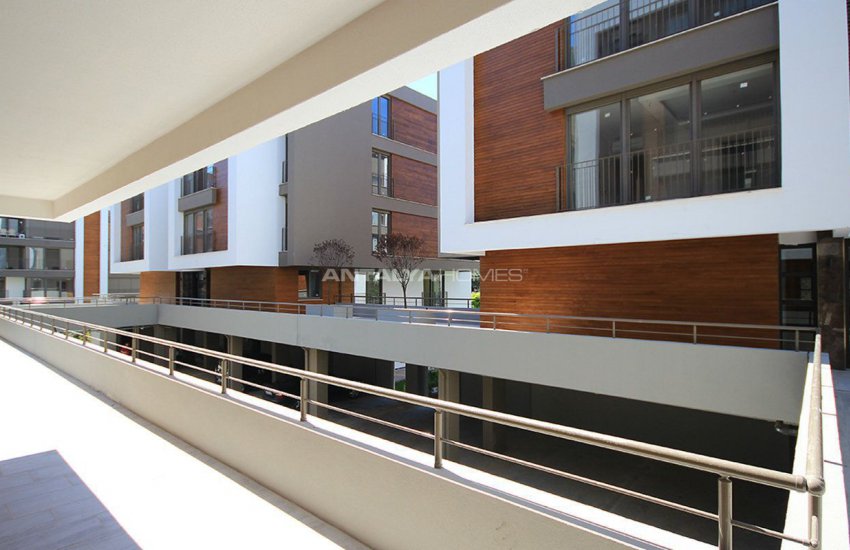 شقق حديثة للشراء في كونيالتي 12