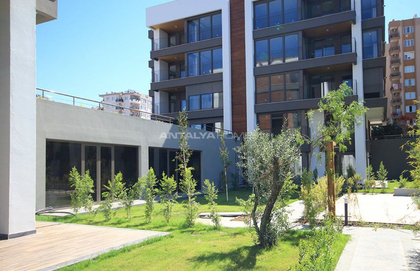 شقق حديثة للشراء في كونيالتي 8