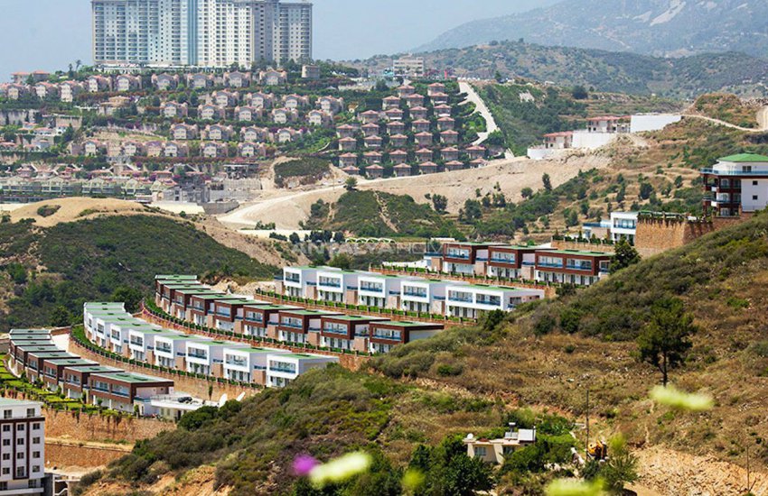 Luxurious Villas with High-quality Materials in Antalya Alanya 18