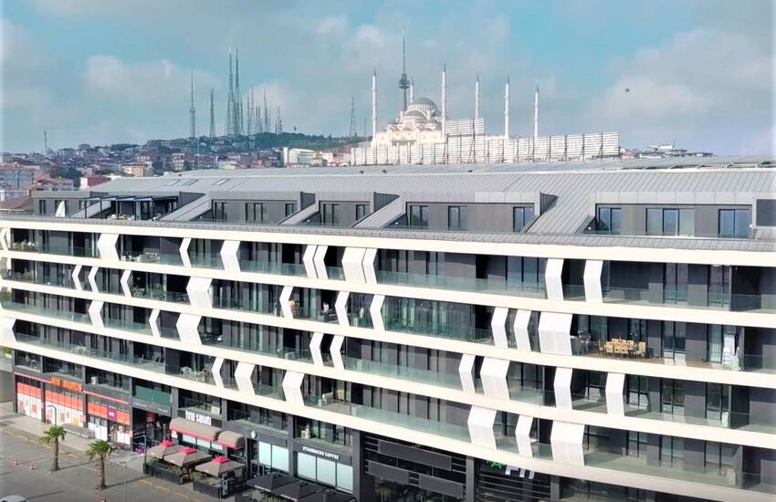 Modernt Designade Rymliga Lägenheter I Istanbul Turkiet