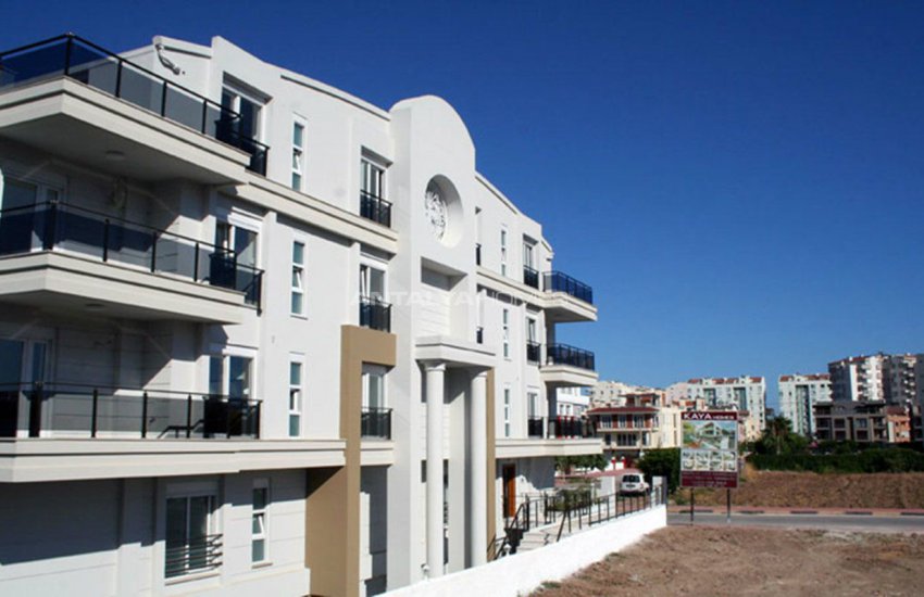 Spacious Homes for Sale in Konyaalti with Sea View 3