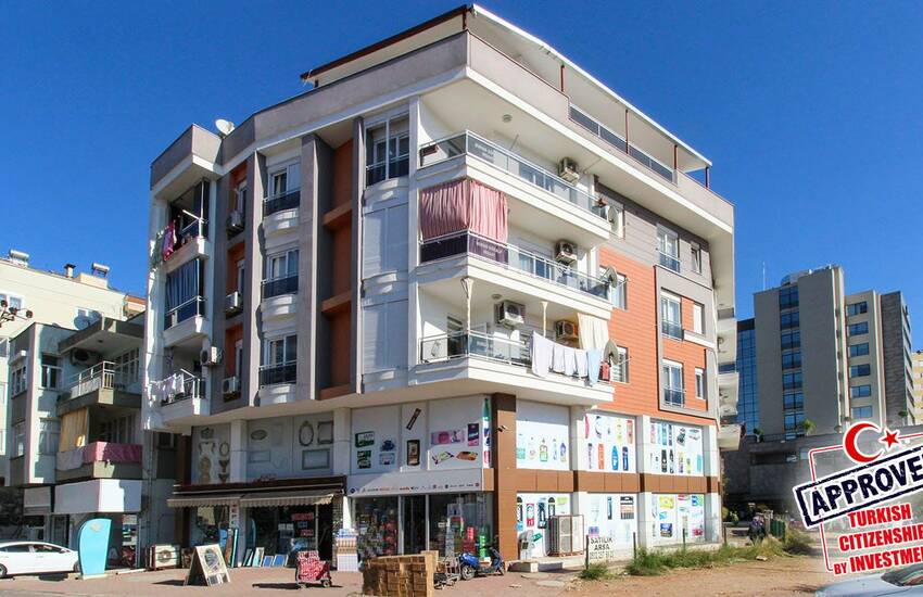 Road-front Commercial Property in the Center of Antalya 1