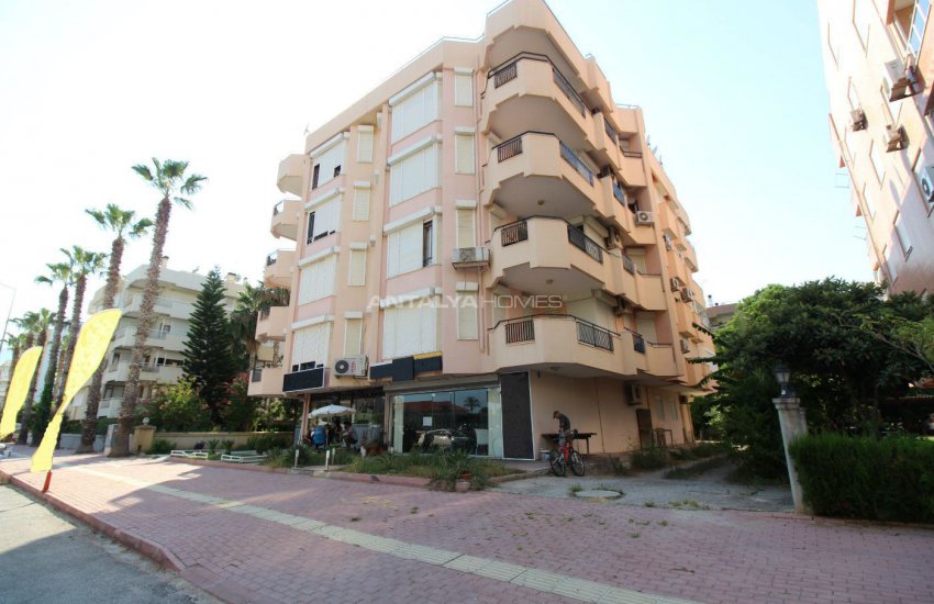 Centrally Located Commercial Shop in Antalya, Konyaalti 1