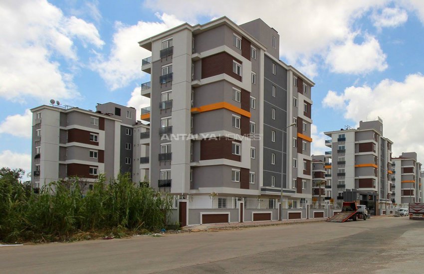 New-built Apartments with Elegant Design in Kepez 18