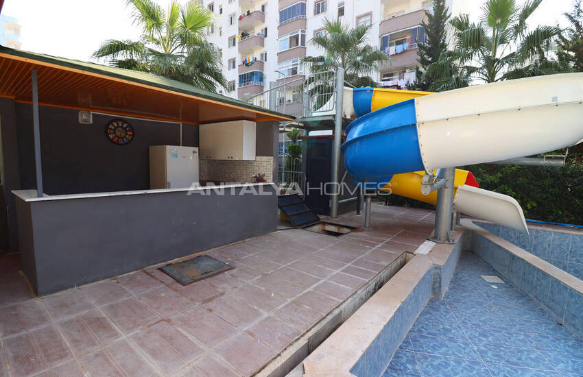 Mersin'de Denize Yakın Havuzlu ve Otoparklı Sitede Daireler 8