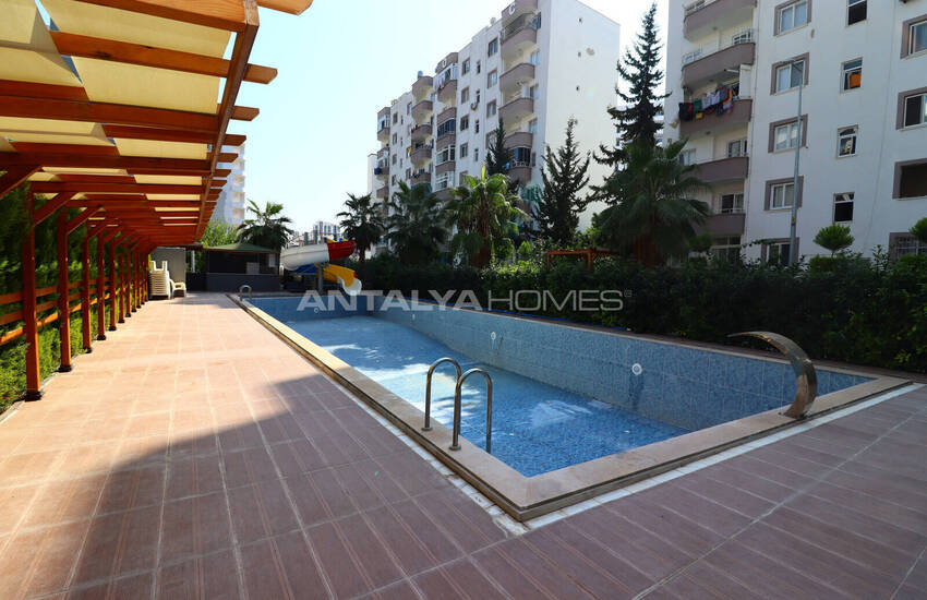Mersin'de Denize Yakın Havuzlu ve Otoparklı Sitede Daireler 10
