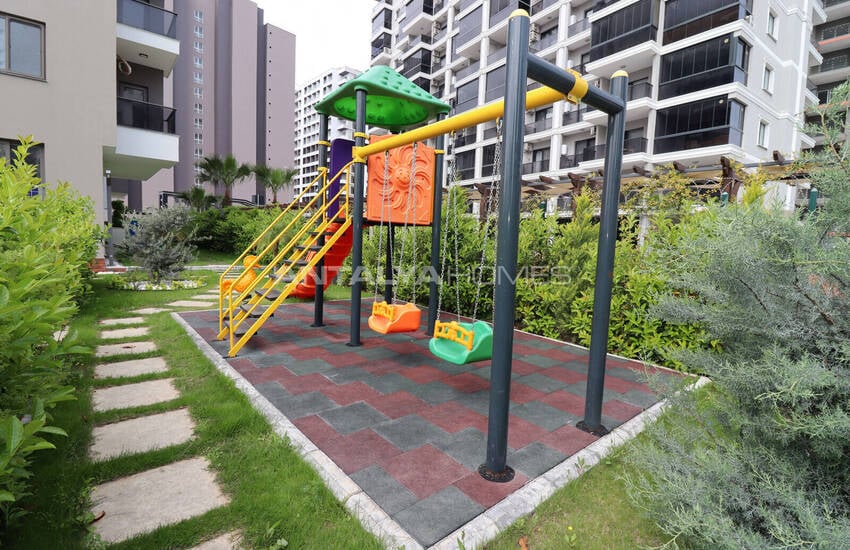 آپارتمان نوساز با استخر در مرسین اردملی 13