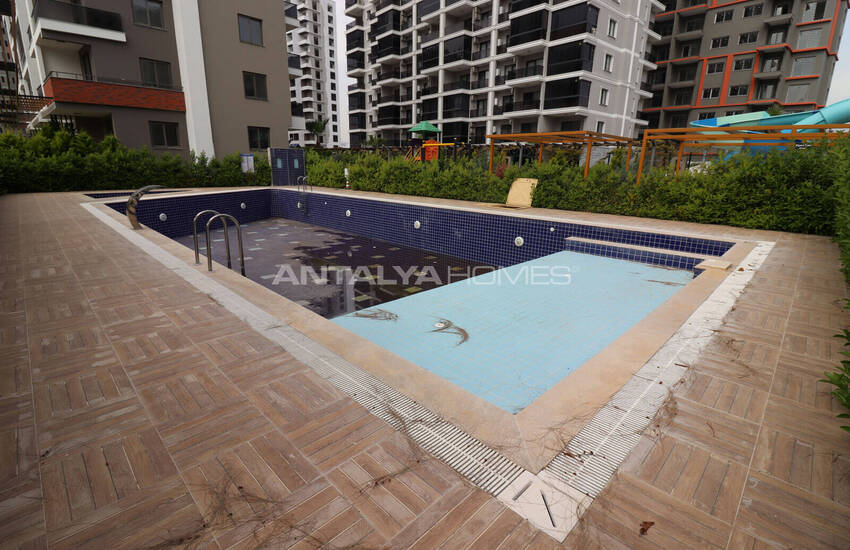 آپارتمان نوساز با استخر در مرسین اردملی 10