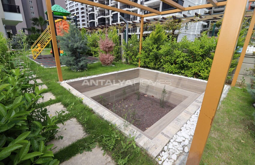 آپارتمان نوساز با استخر در مرسین اردملی 14