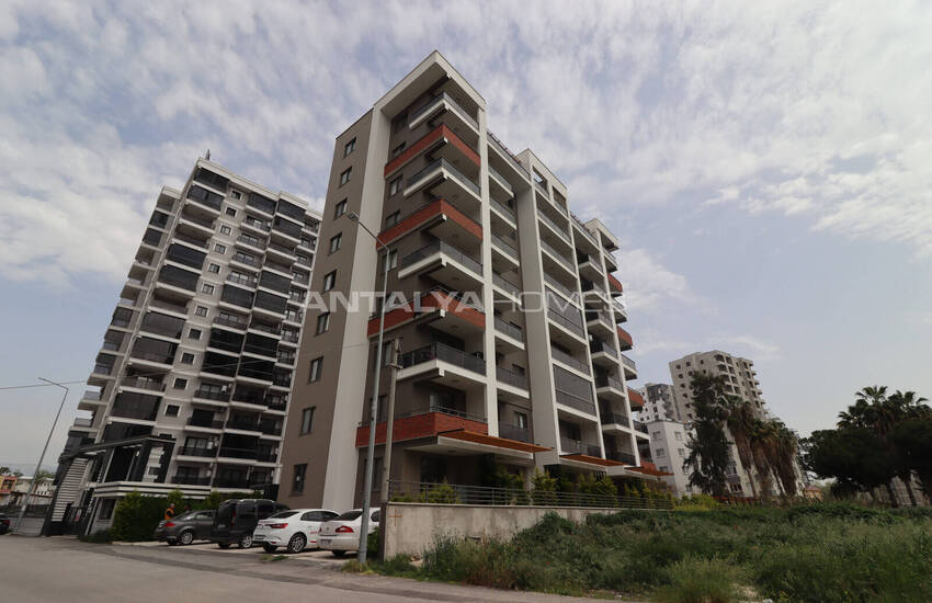 آپارتمان نوساز با استخر در مرسین اردملی 2