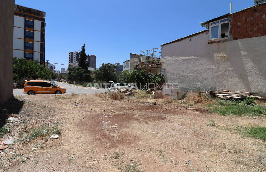 Земельный участок с центральным расположением в Енишехире Мерсин 2