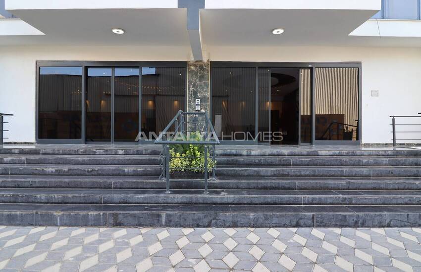 Mersin'de Denize 800 M Mesafedeki Sitede 1+1 Daire 8