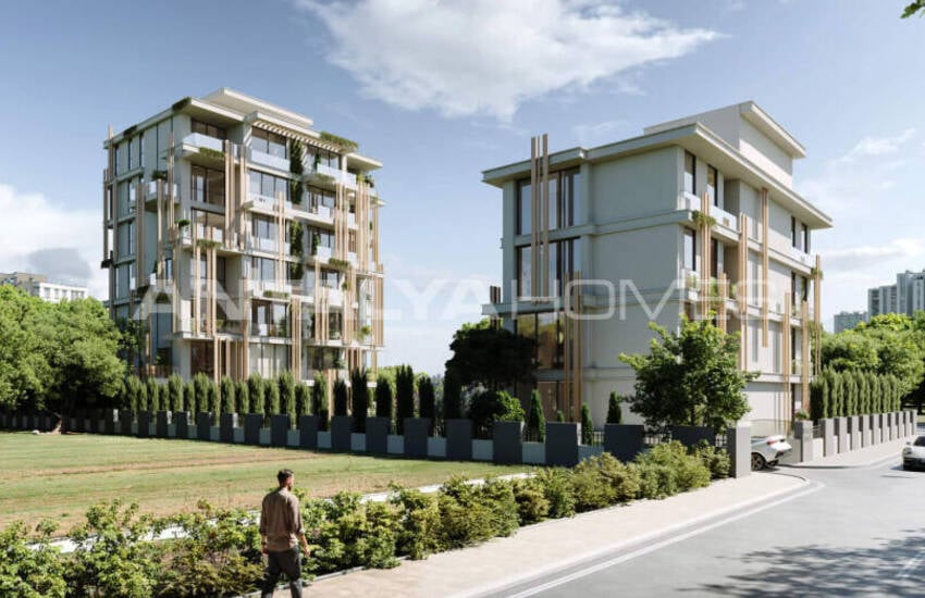 Mersin Yenişehir'de Olanaklara Yakın Binada Daireler 1