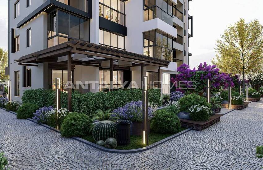 Apartments in Well-equipped Complex in Mersin Mezitli 13