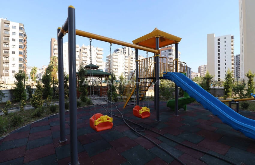 Mersin'de Zengin Sosyal Olanaklara Sahip Sitede Daireler 5