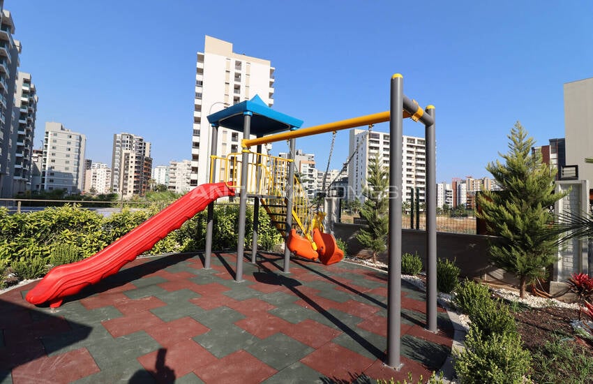 Mersin Tece'de Günlük İhtiyaçlara Yakın Şık Tasarımlı Daireler 5