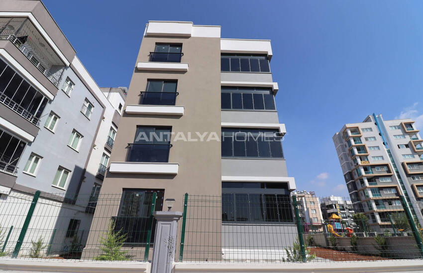 Middle Floor Apartments in a Prime Location Mersin Yenisehir 3