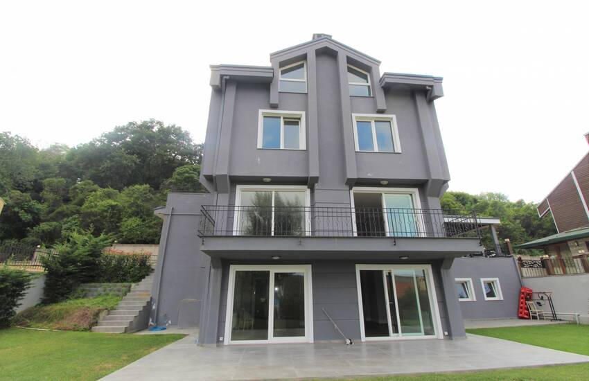 Custom Made Renovated Villa with Nature View in Sariyer 1