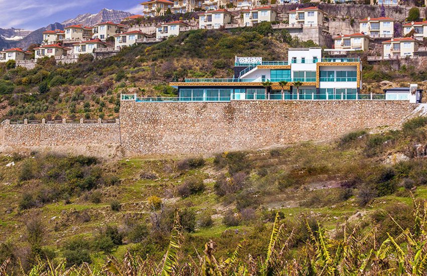 Deluxia Golden Palace Villa in Alanya 3