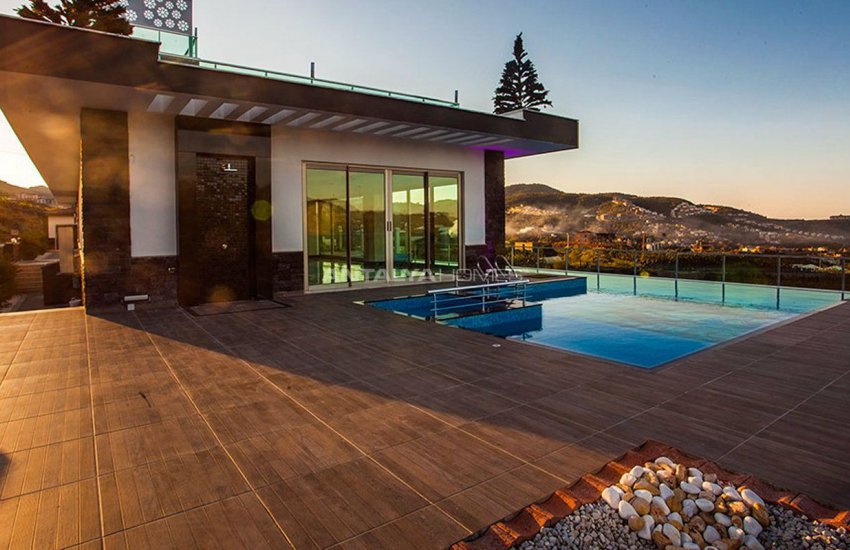 Deluxia Golden Palace Villa in Alanya 6