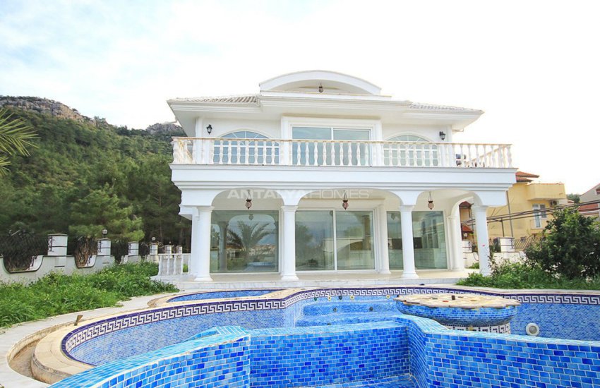 Luxury Kemer Villa for Sale in Antalya 4