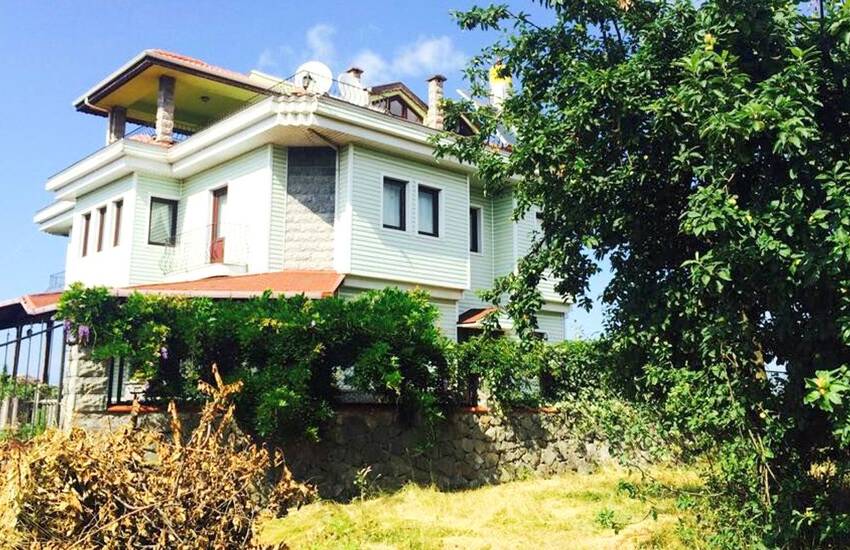 Sea View Detached Villa in Trabzon 1