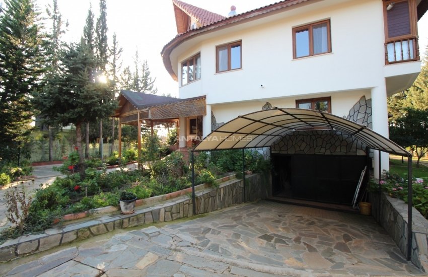 Duacı'da Doğayla İç İçe Özel Havuzlu Satılık Villa 11