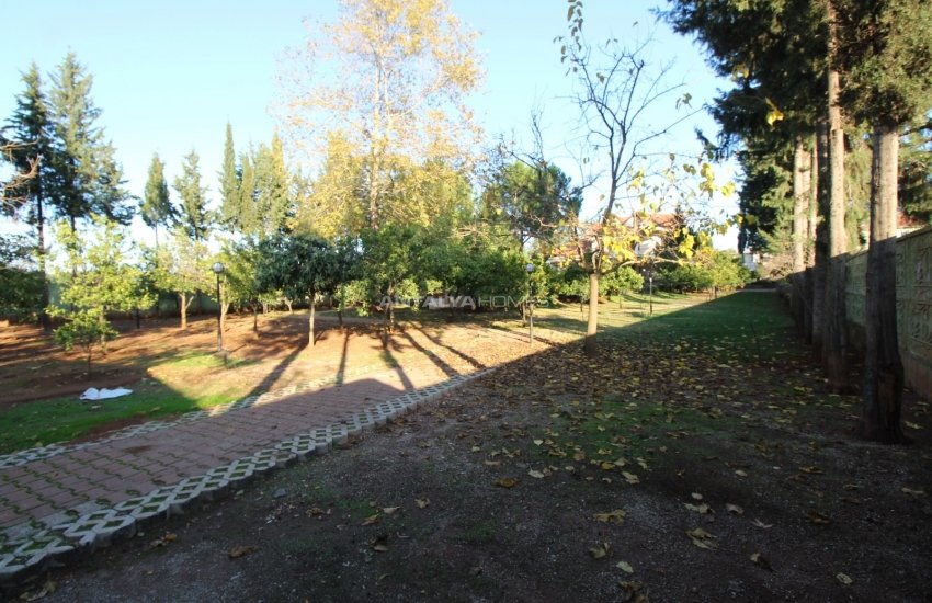 Duacı'da Doğayla İç İçe Özel Havuzlu Satılık Villa 15