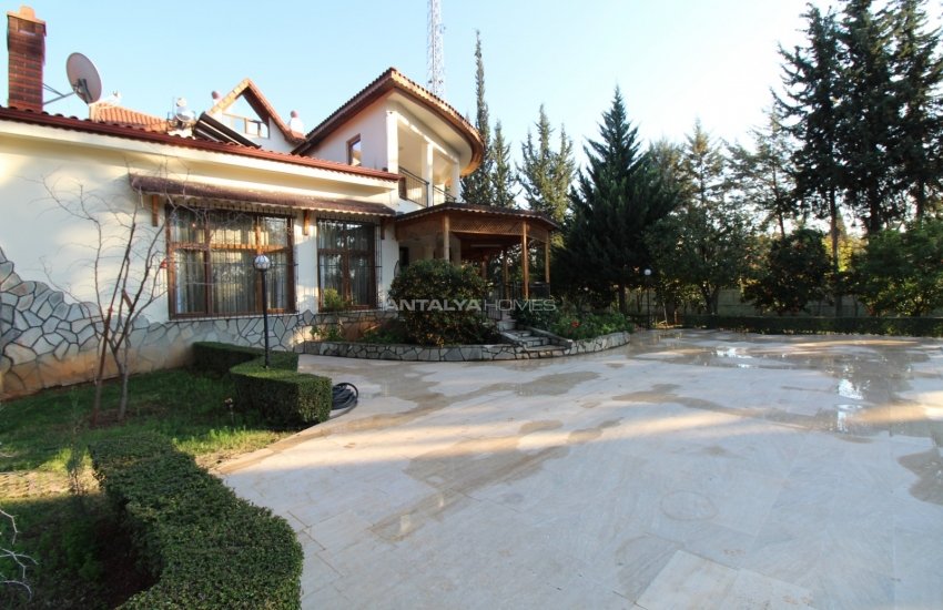 Duacı'da Doğayla İç İçe Özel Havuzlu Satılık Villa 3