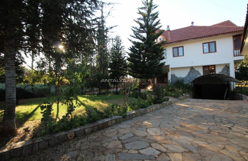 Duacı'da Doğayla İç İçe Özel Havuzlu Satılık Villa 8