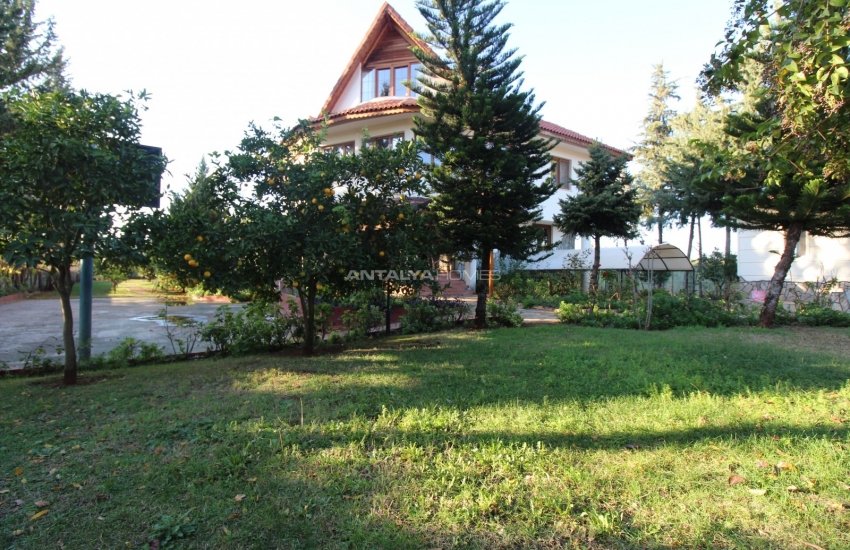 Duacı'da Doğayla İç İçe Özel Havuzlu Satılık Villa 9