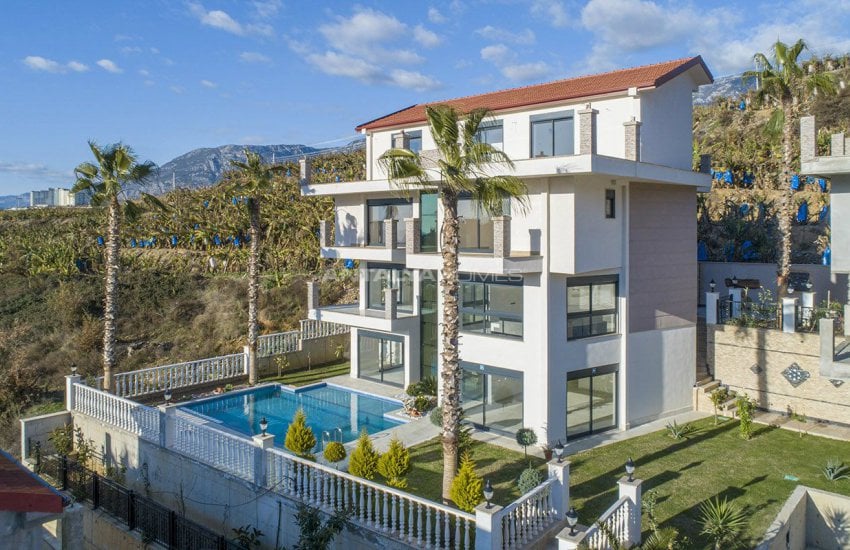 فلل بإطلالة بانورامية على البحر والطبيعة في كارجيجاك ألانيا 2