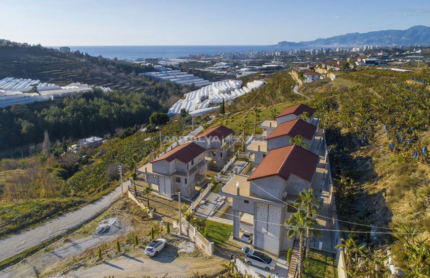 فلل بإطلالة بانورامية على البحر والطبيعة في كارجيجاك ألانيا 16