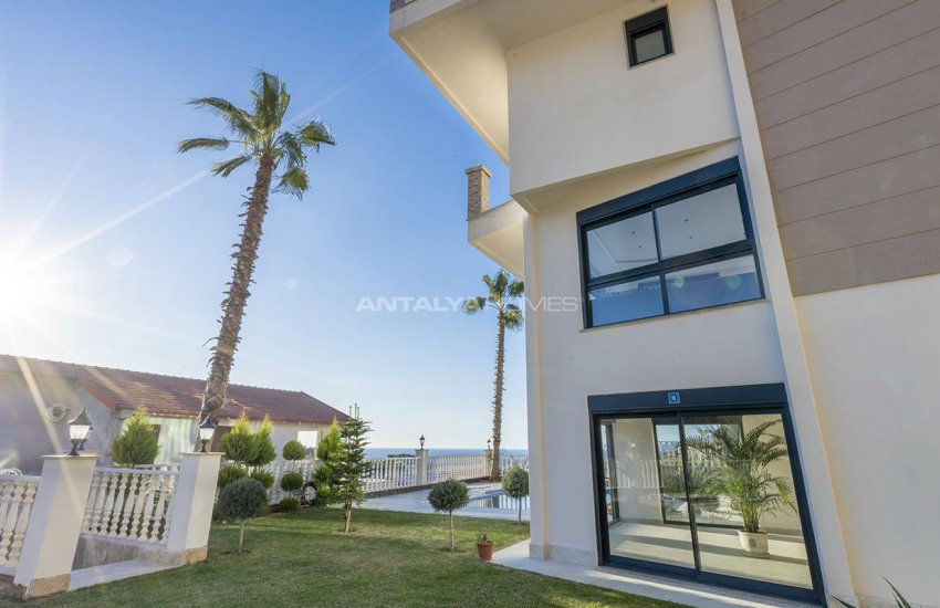 فلل بإطلالة بانورامية على البحر والطبيعة في كارجيجاك ألانيا 8