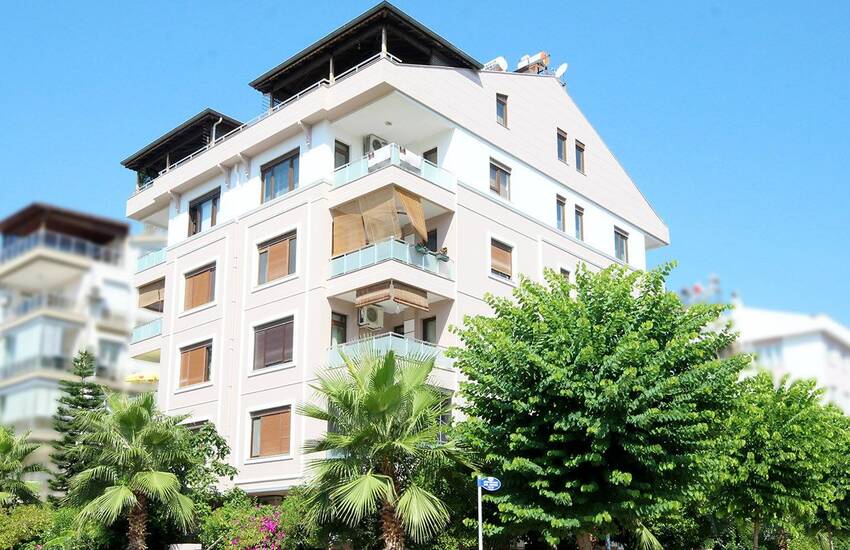 5 Slaapkamer Appartement Met Meubels In Konyaalti Antalya