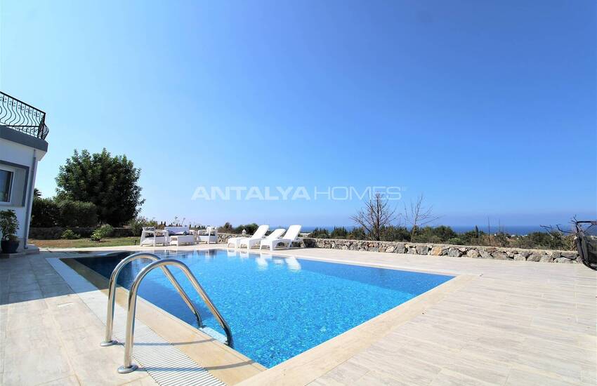 Kıbrıs Girne'de Doğa İle İç içe Satılık Müstakil Ev